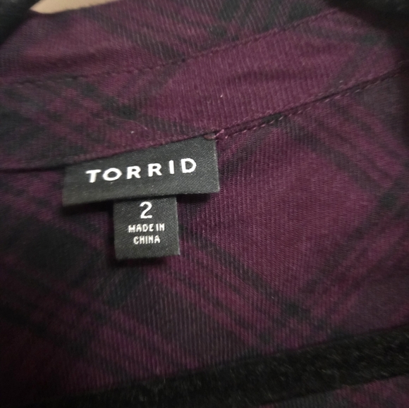 Torrid Womens Plus Size Purple and Black Button Down Plaid Shirt EUC 18-20 - Picture 10 of 10